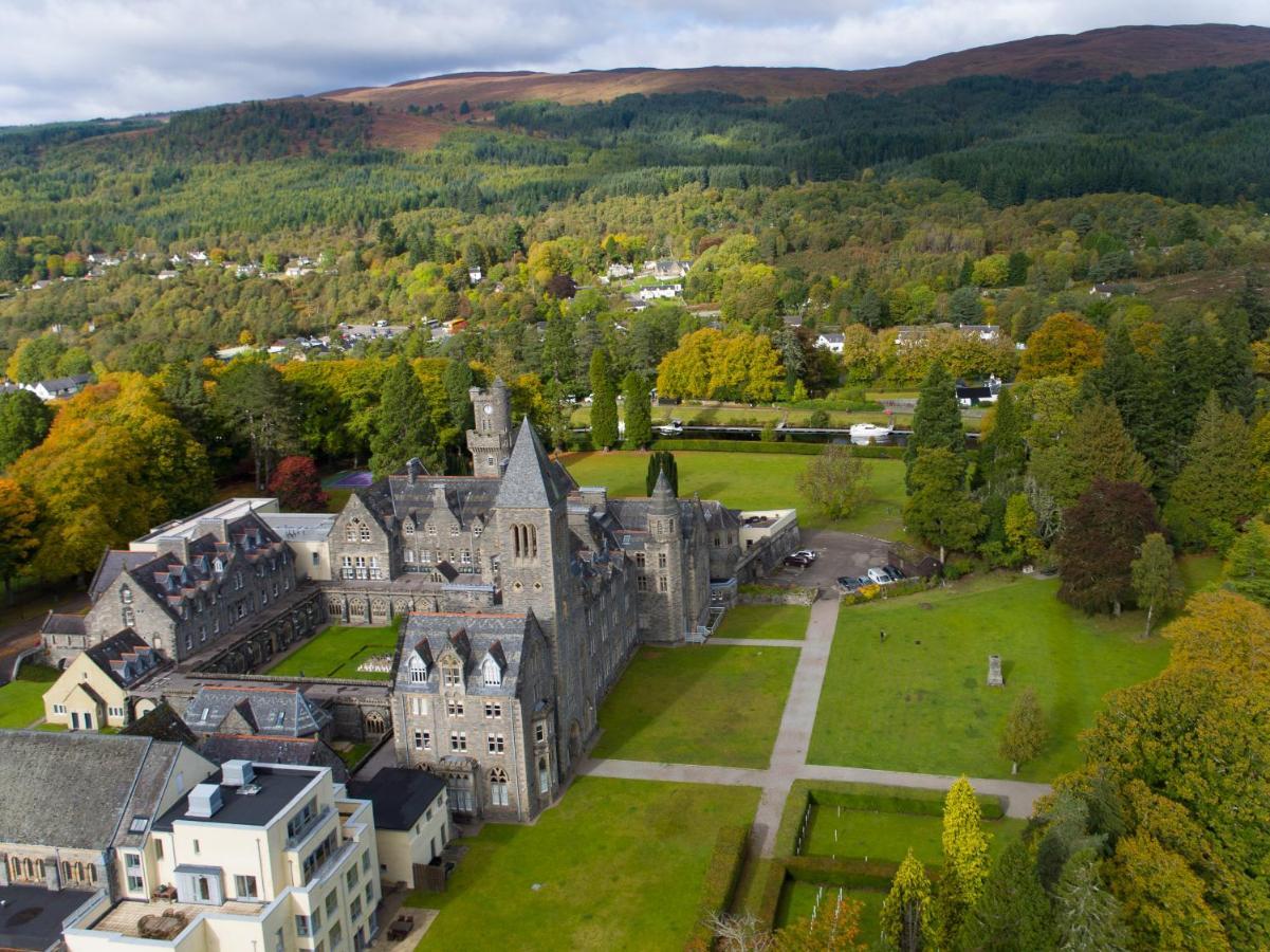 Old School Apartments With A View Fort Augustus Eksteriør billede